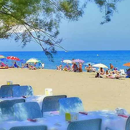 Marina A4 *
